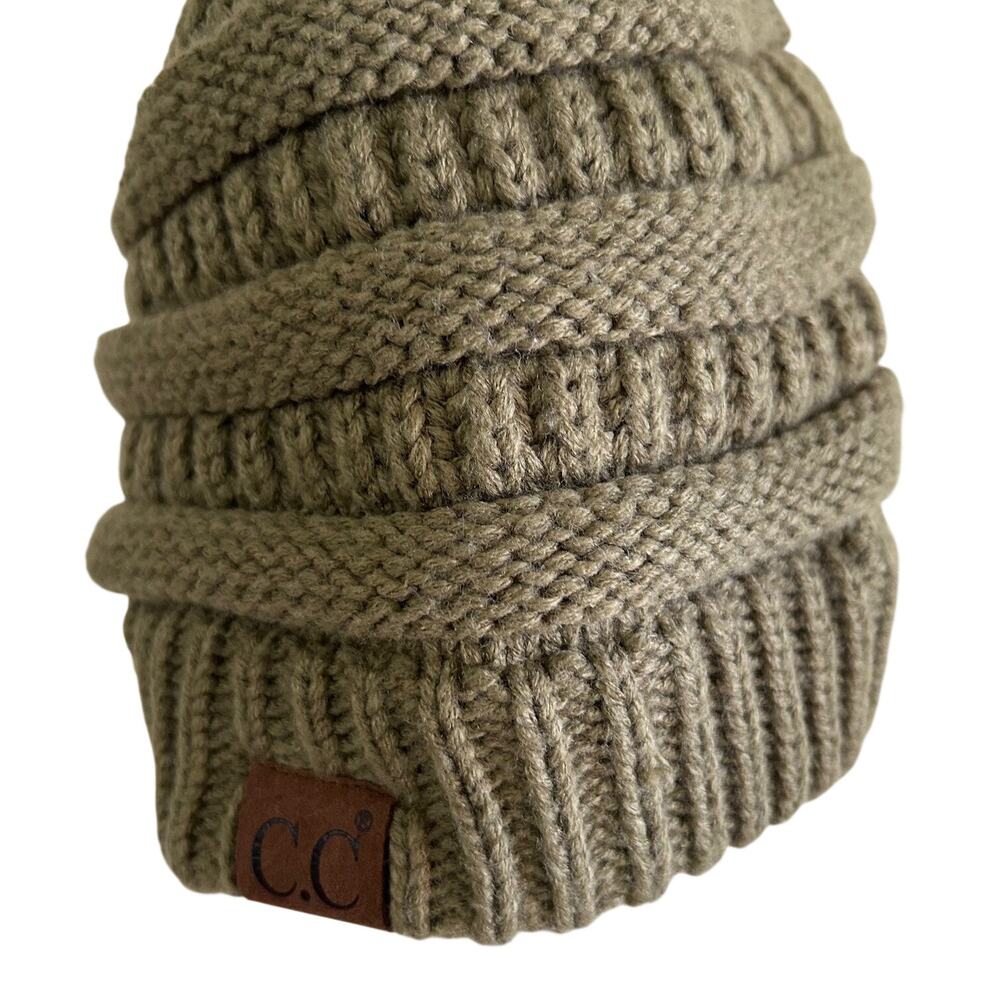 C.C Exclusives Knit Beanie Hat Green Acrylic Stretch Winter Cozy